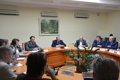 20140623 Встреча Виктора Толоконского с полит партиями