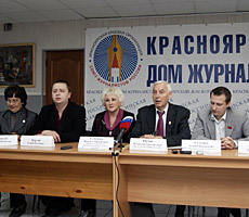 Владислав Юрчик провёл пресс-конференцию